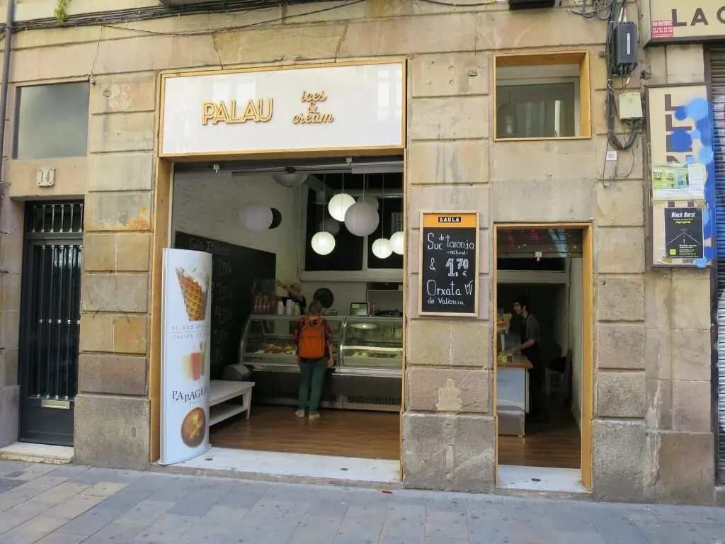 Fachada de Gelateria La Palau abierta al público por primera vez