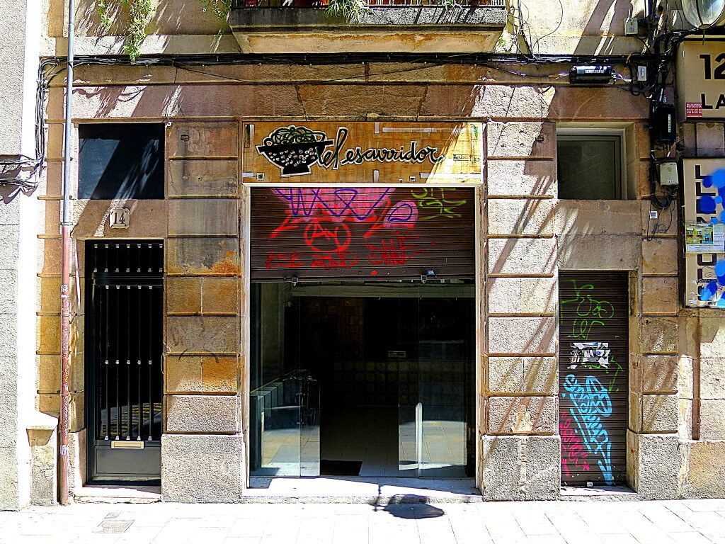 Fachada del local antes de la reforma, Sant Pere Més Alt 14